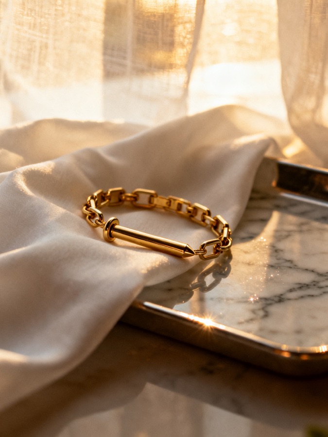 Картинка для карты желаний: Браслет · Cartier Juste un Clou